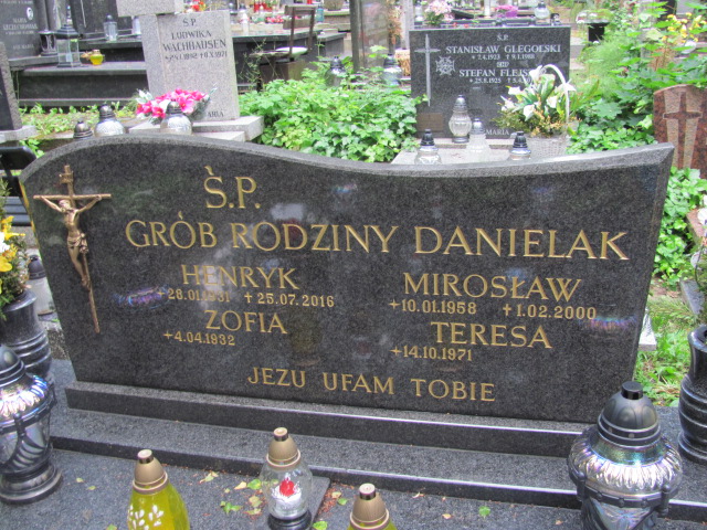 Mirosław Danielak 1958 Sopot - Grobonet - Wyszukiwarka osób pochowanych