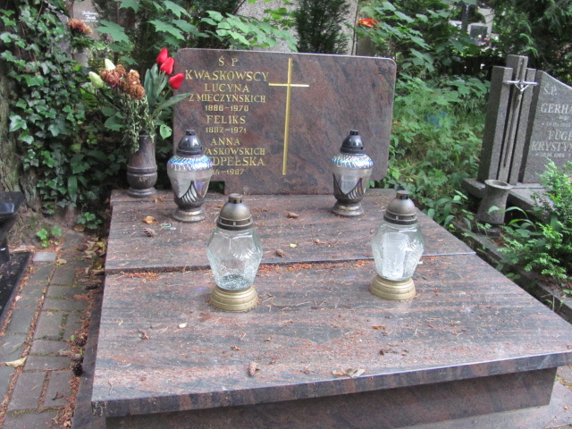 Grób HALINA PRZEDPEŁSKA