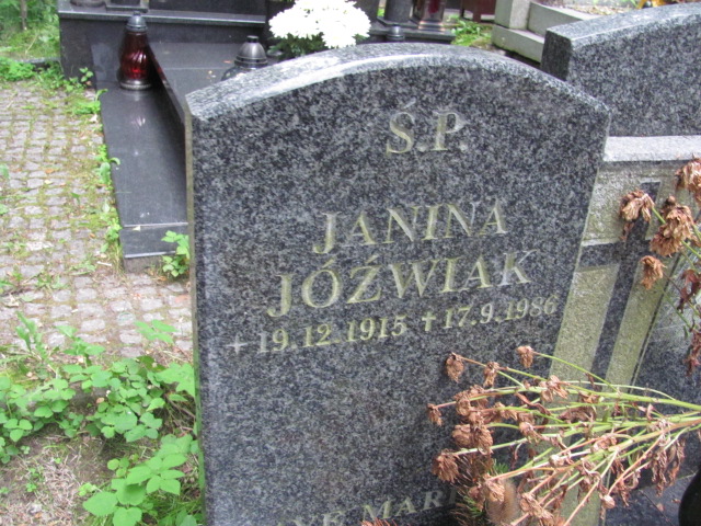 Janina Jóźwiak 1915 Sopot parafialny - Grobonet - Wyszukiwarka osób pochowanych