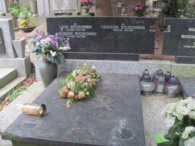 Grób KAZIMIERA BYCZKOWSKA