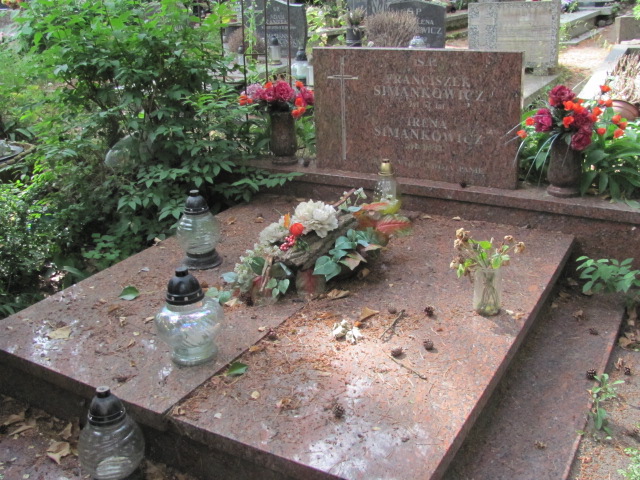 Grób Irena Simankowicz