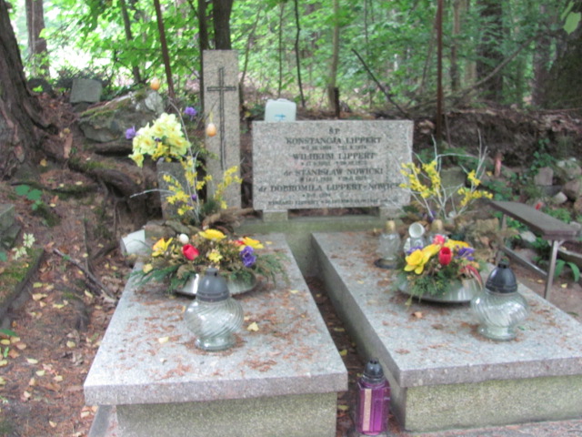 Grób DOBROMIŁA NOWICKA