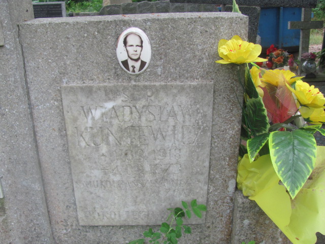 Grób Władysław Kuncewicz